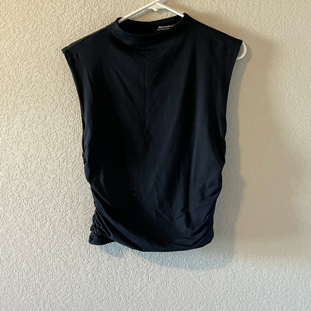 Abercrombie & Fitch Paloma Top – Black (Size M)